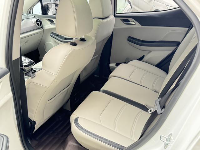 BYD Yuan Pro — изображение 4